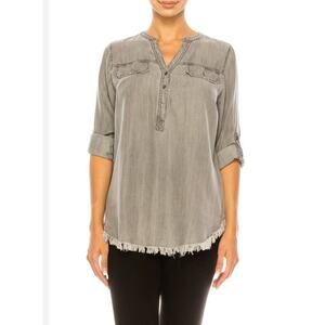 Hester & Orehard Split Neck Fringe Top Gray Size M A003288